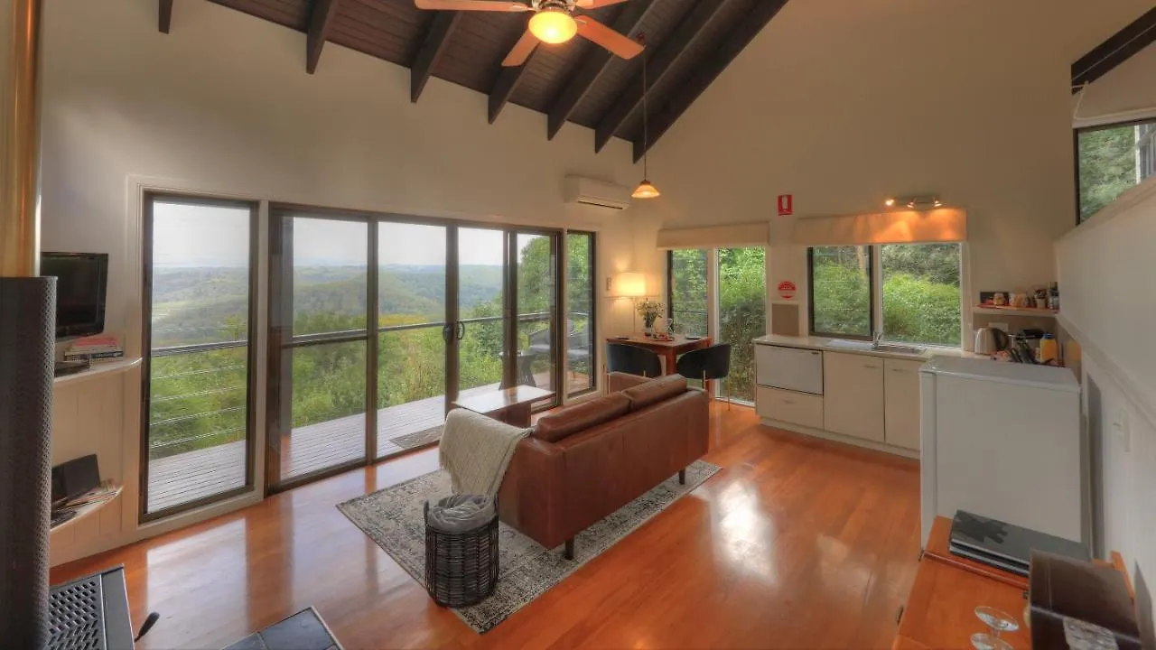 Montville Misty View Cottages 4*,