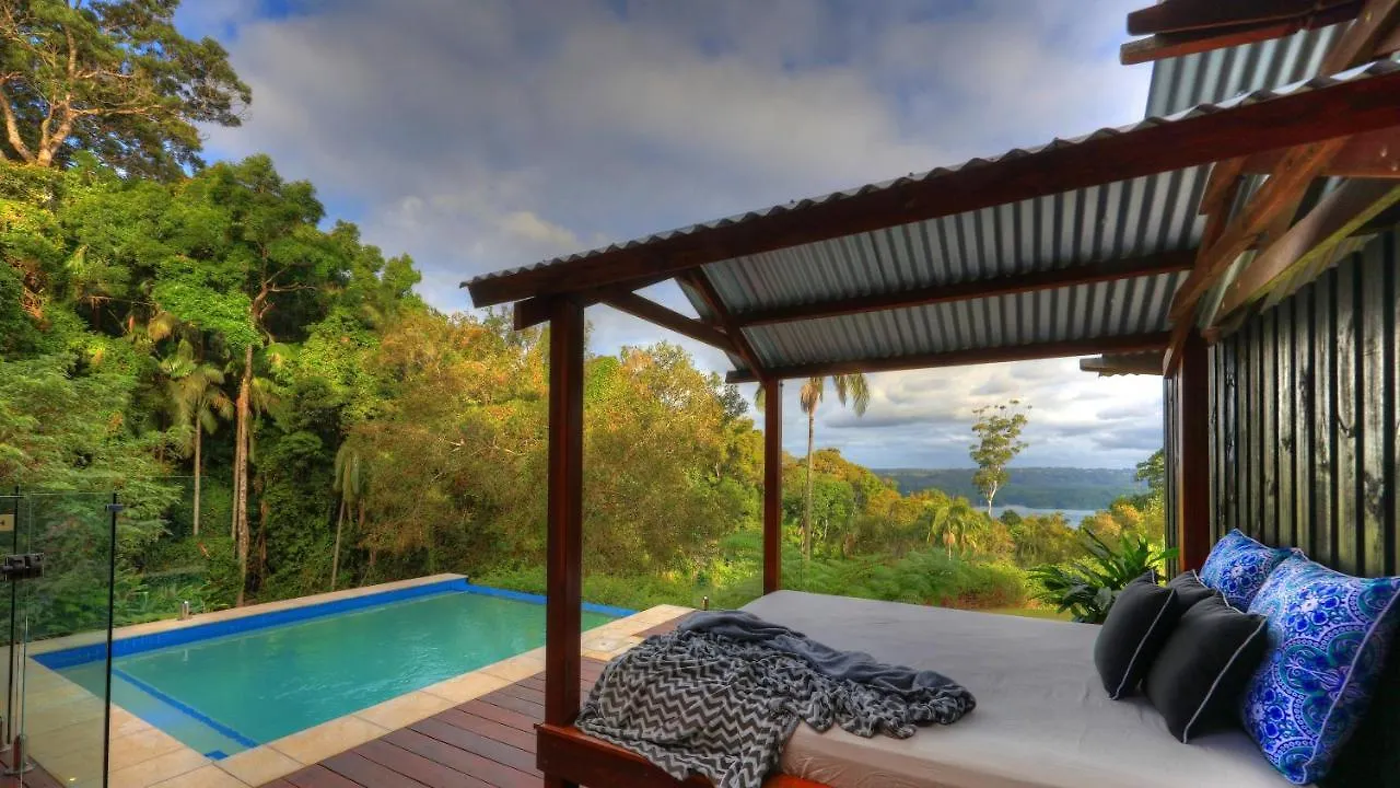 Montville Misty View Cottages 4*,