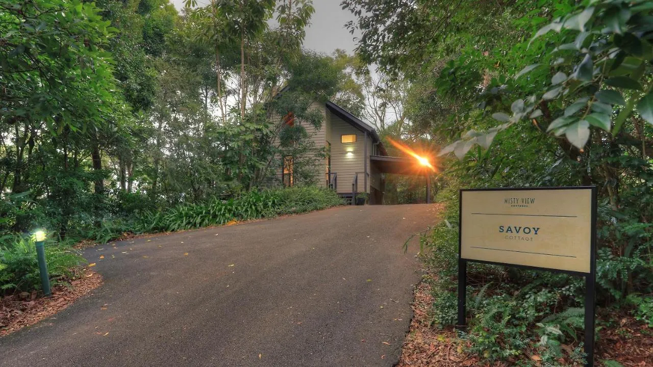 Montville Misty View Cottages Bed & Breakfast