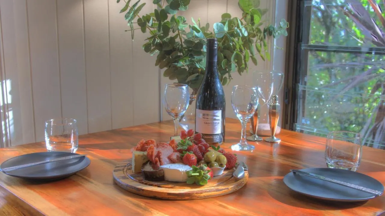 Montville Misty View Cottages Bed & Breakfast